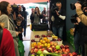 Grey Lynn News - Jacinda Ardern at Grey Lynn Market